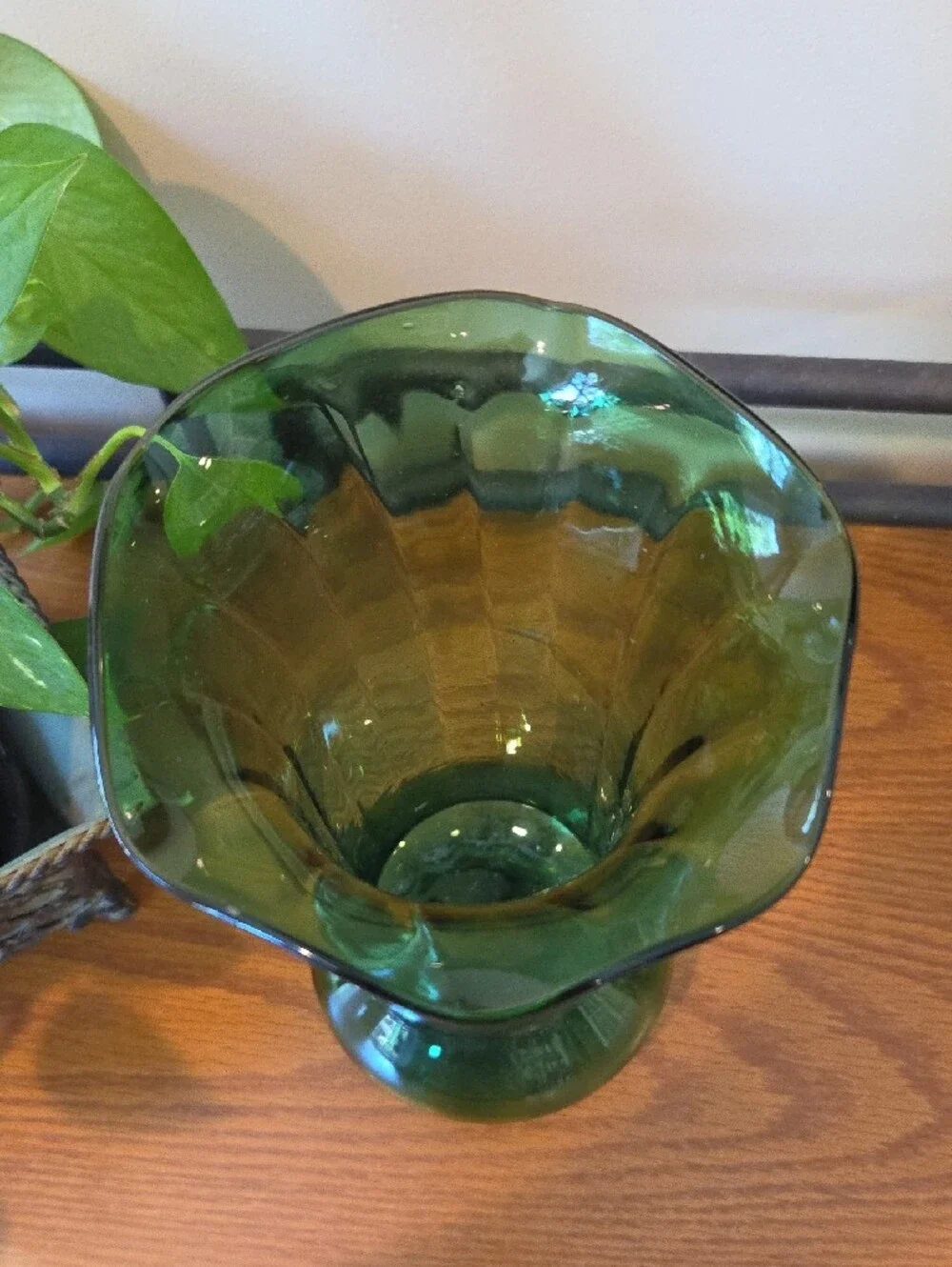 Vtg Green Glass Fluted Vase - Approx 11 3/4